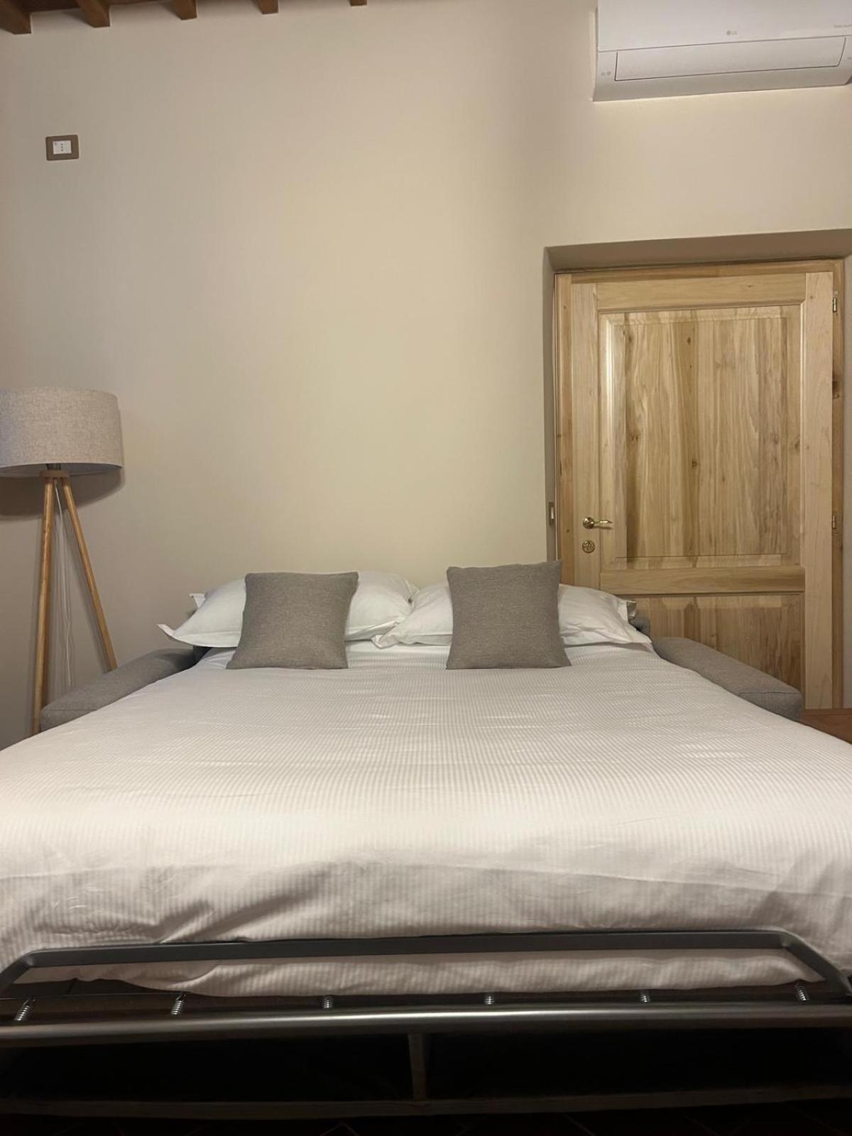 Lastamperia19 Camere-Rooms Montepulciano Stazione エクステリア 写真