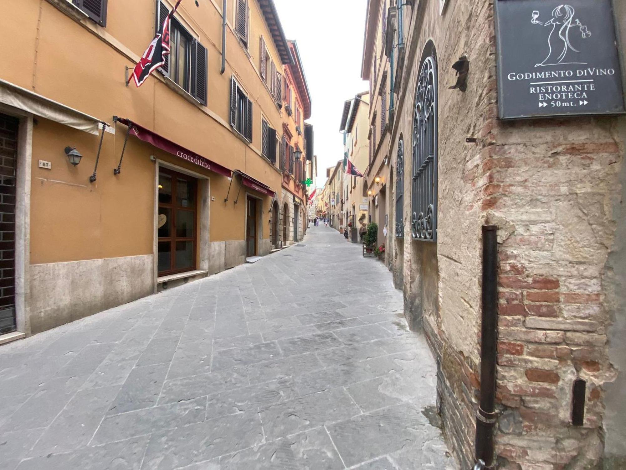 Lastamperia19 Camere-Rooms Montepulciano Stazione エクステリア 写真